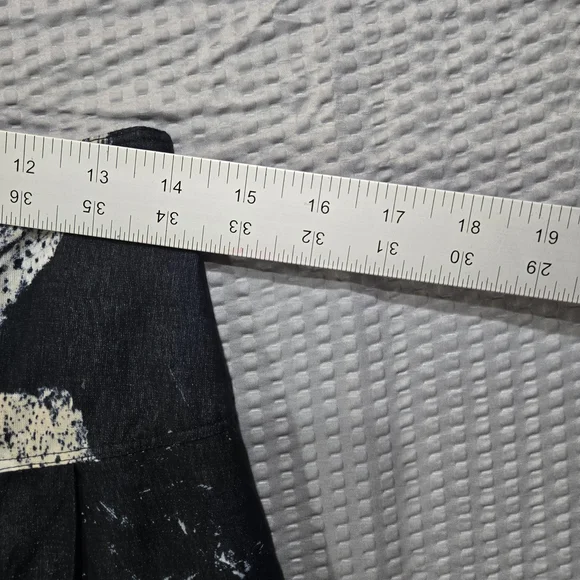 Carlisle Navy and Beige Floral A-Line Skirt With Pockets. - Picture 13 of 14